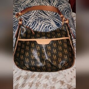 Dooney & Bourke Greta hobo